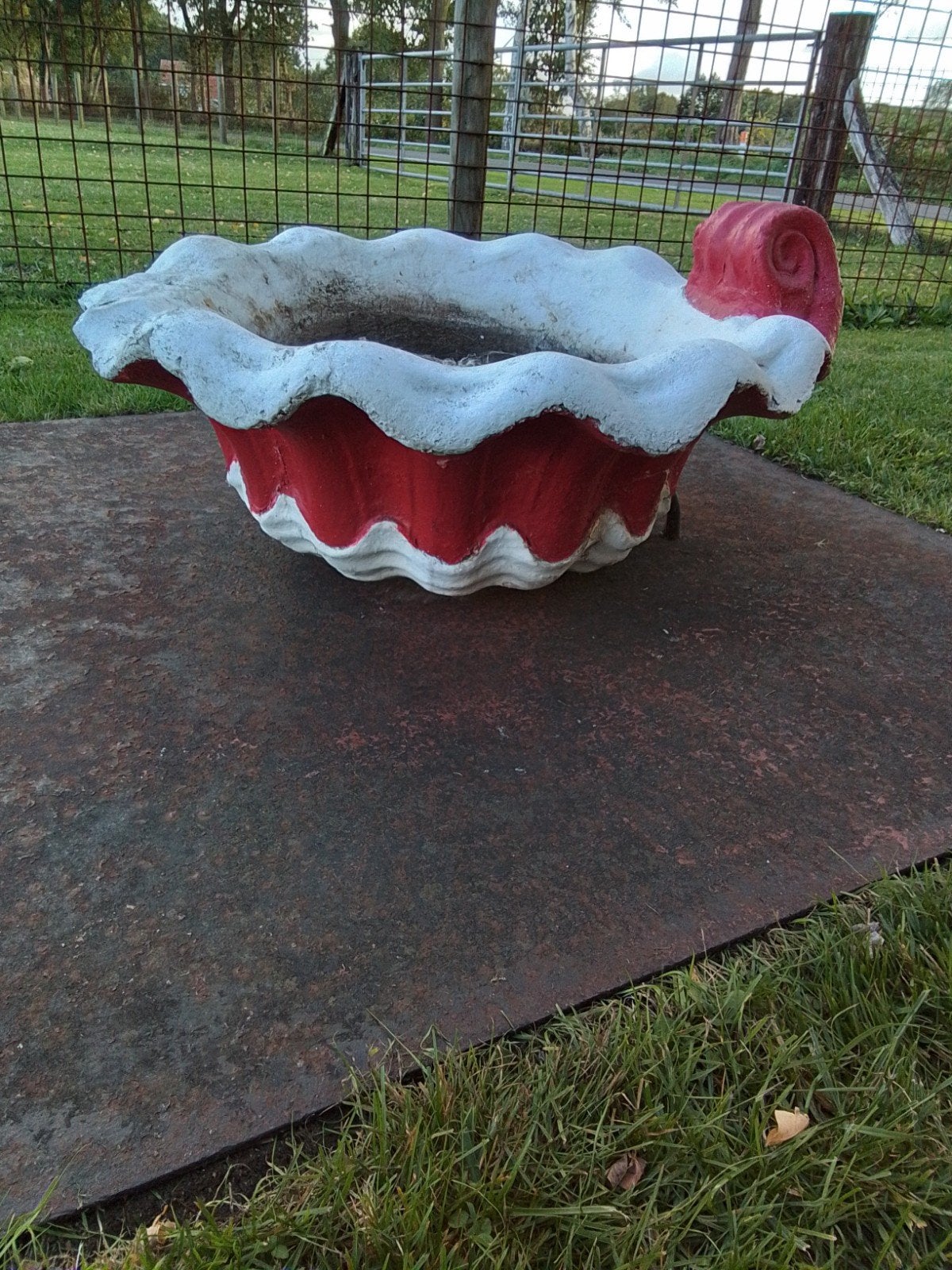 bloembak in zware beton, Ophalen, Beton