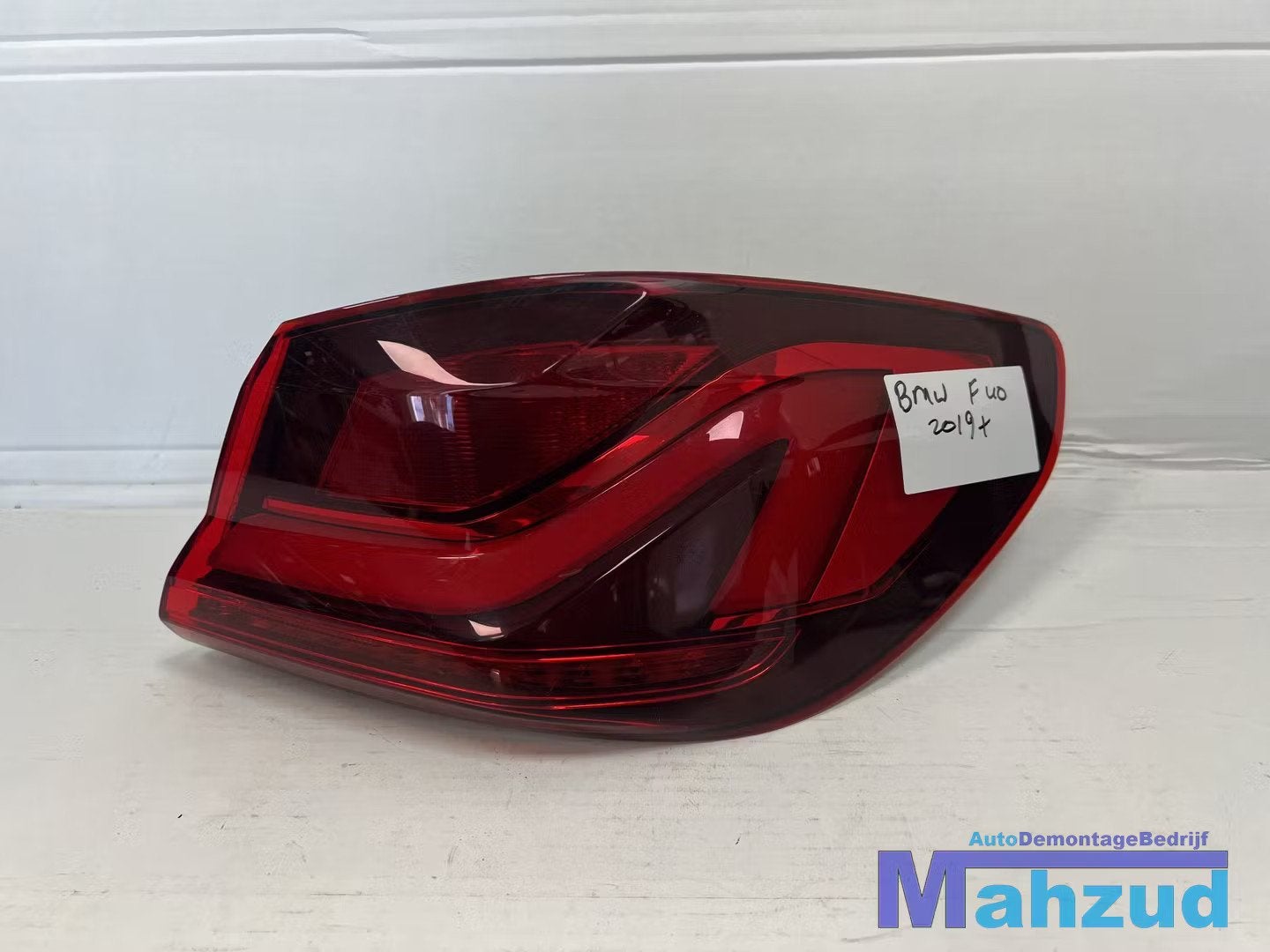 BMW 1 SERIE F40 hatchback Rechts buiten achterlicht 2019+, Petuelring 130
80788  Munich, DE, Gebruikt, Info@bmw.de, BMW