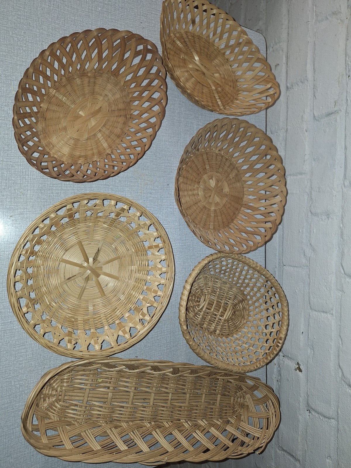 Chinese rieten mandjes, Ophalen