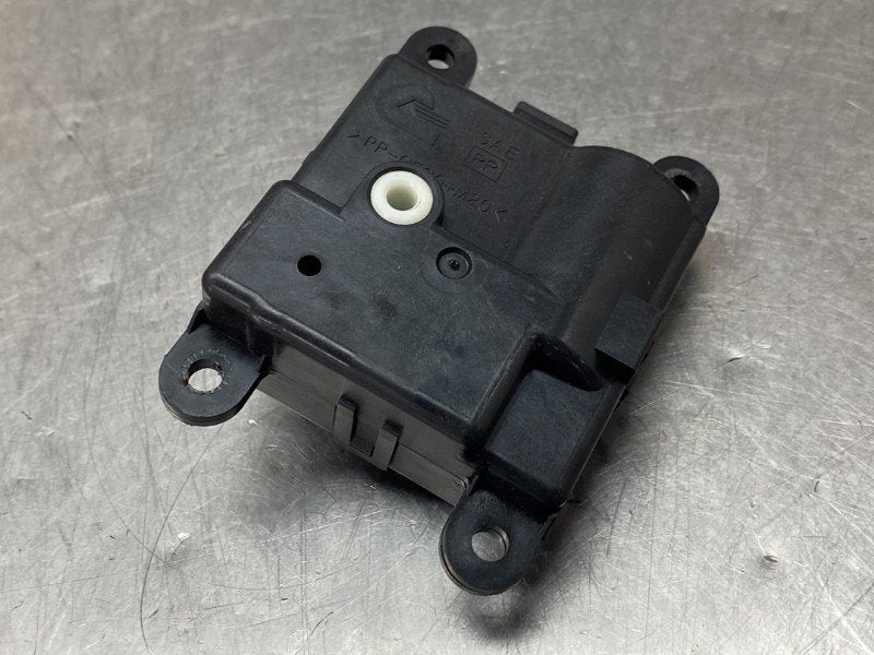 KACHELSTELMOTOR Nissan 370 Z (Z34A) (01-2009/-), Gebruikt, Nissan