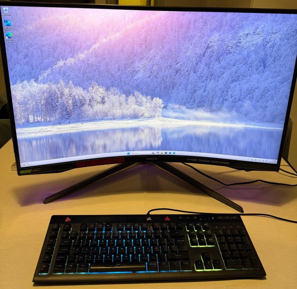 Asus Republic of Gamers, Asus, 32 GB, Avec carte vidéo, Enlèvement