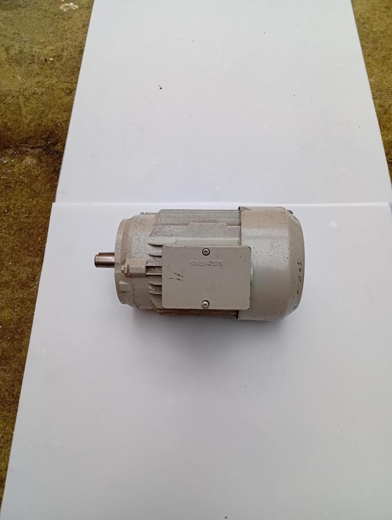 Elektrische motor, Ophalen, Zo goed als nieuw, Elektromotor