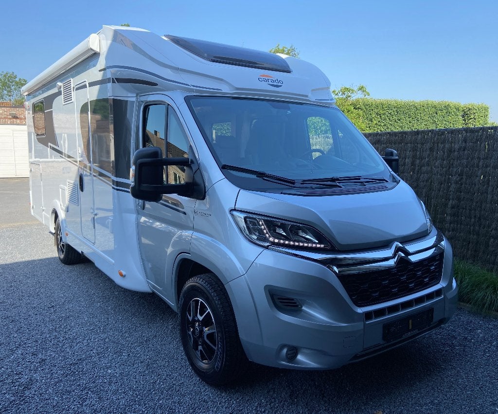 Carado T449 / Veel opties / 1 jaar garantie, Caravans en Kamperen, Mobilhomes, Ringverwarming, 7 tot 8 meter, Bedrijf, Luifel
