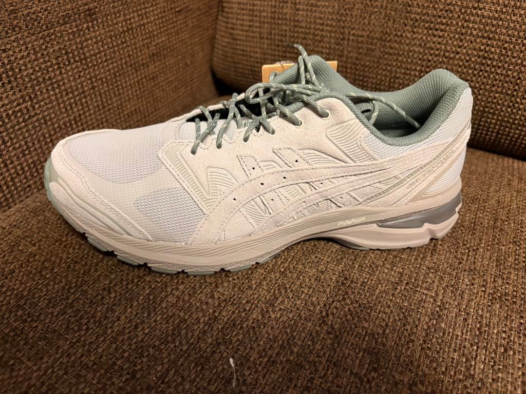 Chaussures ASICS – pointure 43,5, Wit, Nieuw, Ophalen of Verzenden, Sneakers