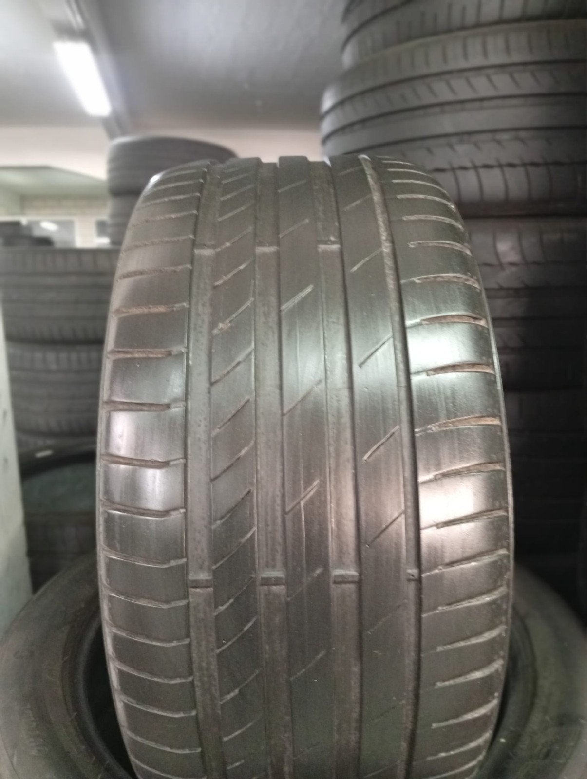26530r20 265 30 r20 265/30/r20 Kumho Kumho avec montage, Enlèvement ou Envoi