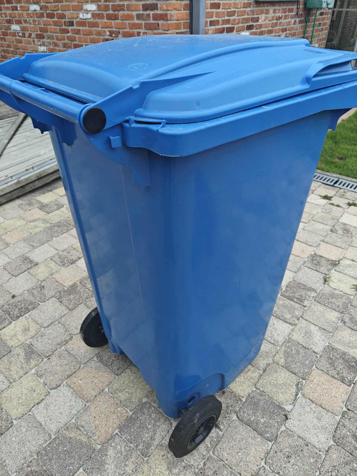 Afvalcontainer 240L, Ophalen, Zo goed als nieuw