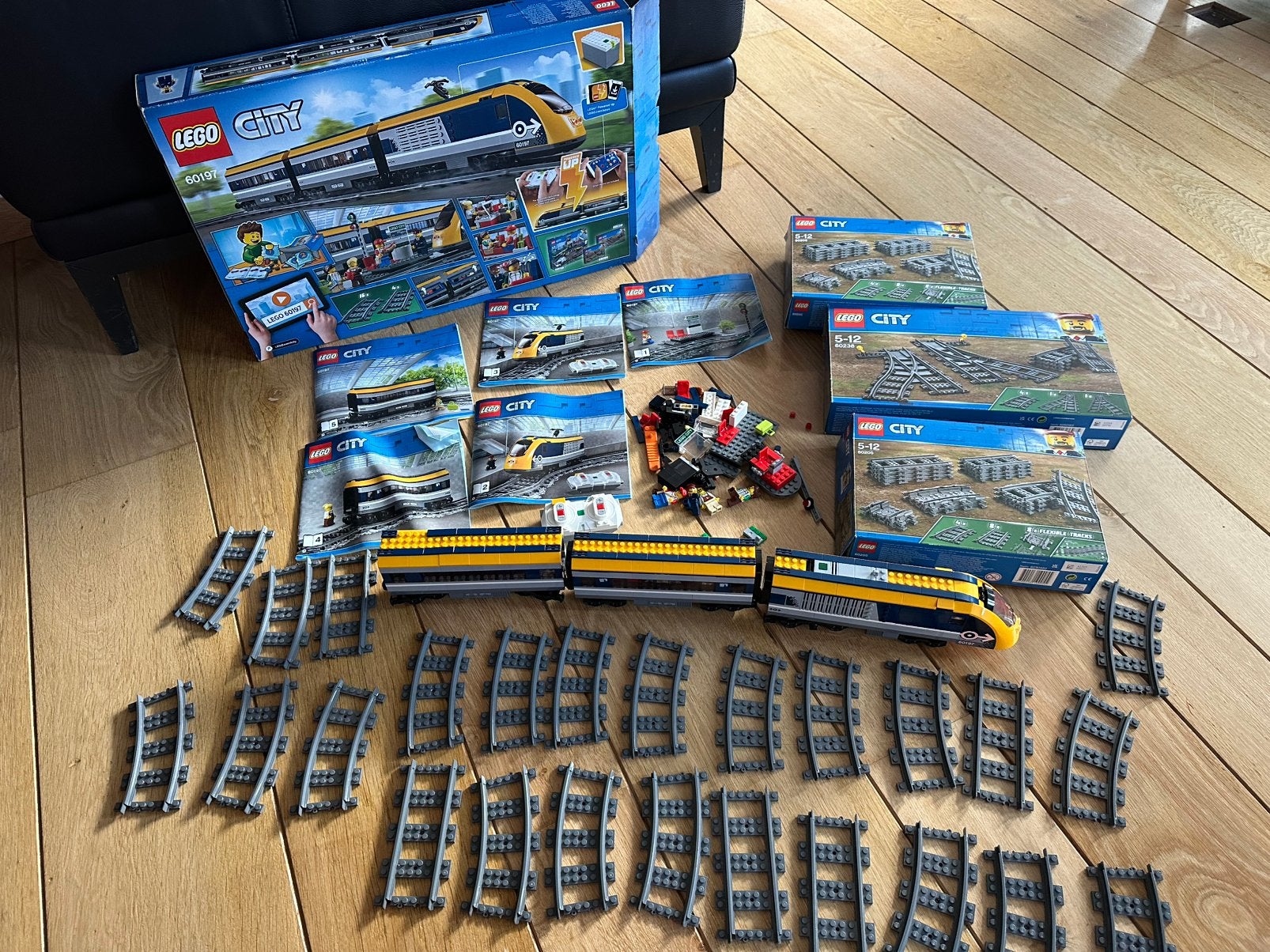 Lego city trein 60197, Enfants & Bébés, City, Lego, Enlèvement, Utilisé