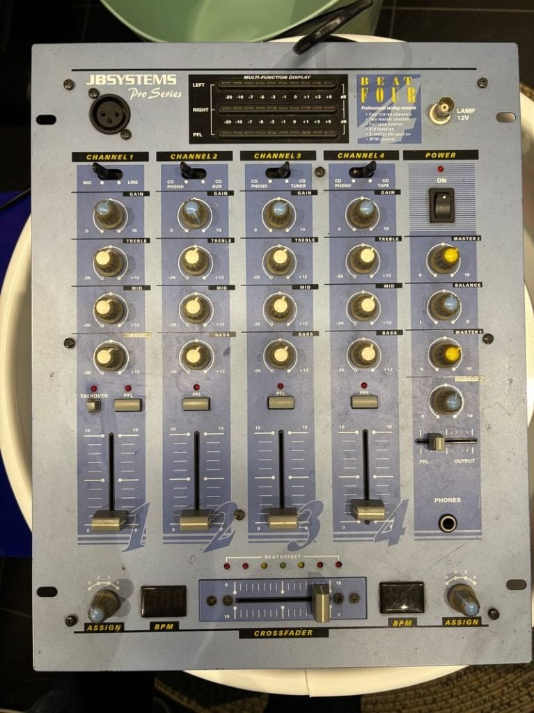 Beat Four JB Systems mixing table, Muziek en Instrumenten, Ophalen of Verzenden, Gebruikt, Minder dan 5 kanalen