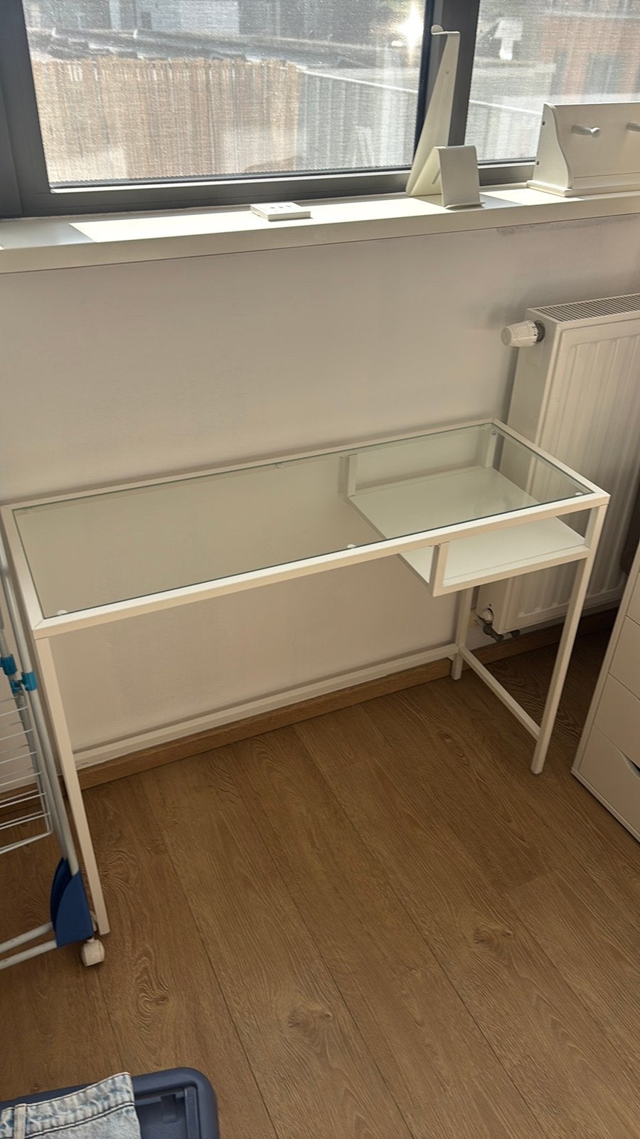 Ikea glazen bureau (100x75x35), Ophalen, Zo goed als nieuw