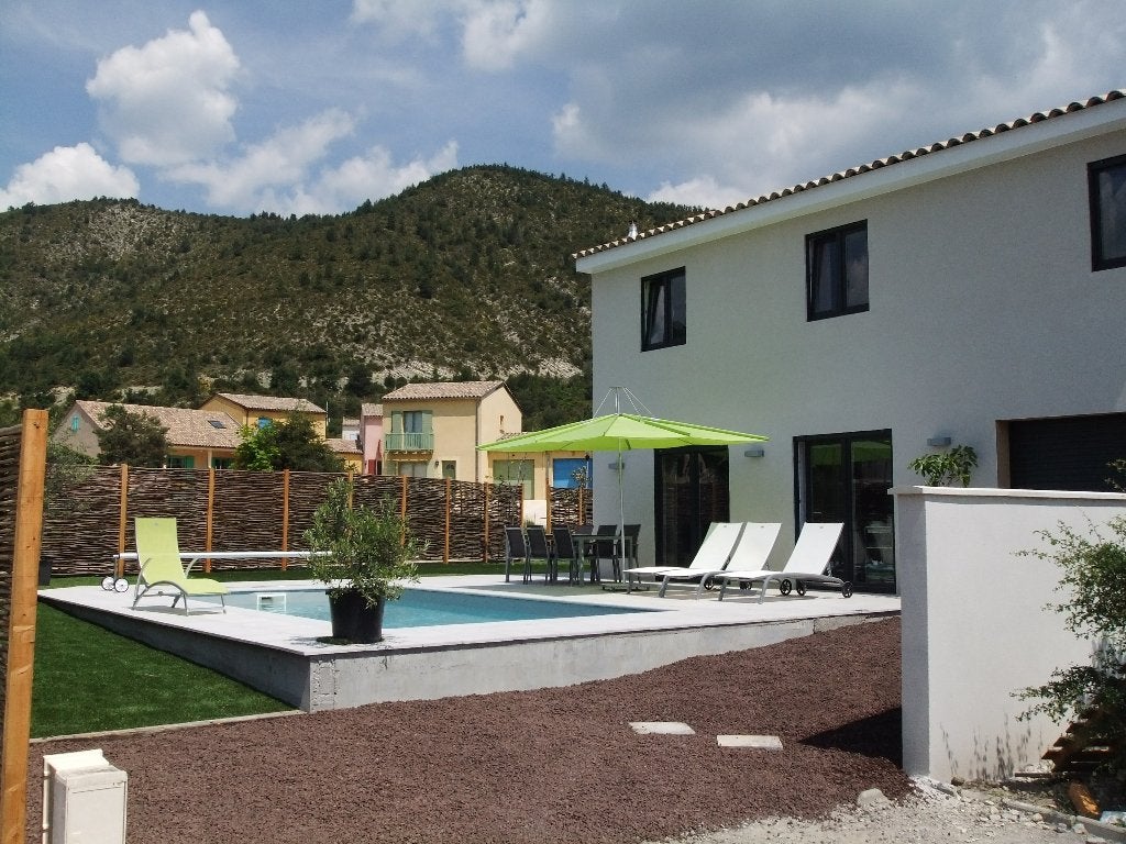 LAST MINUTE CASTELLANE, Vakantie, Wasmachine, Provence en Côte d'Azur, Eigenaar, 6 personen