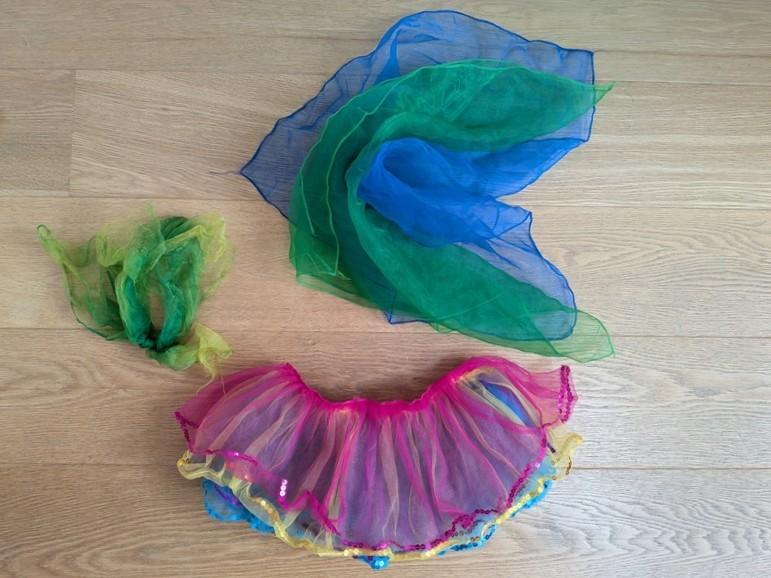 déguisement / accessoires - jupe en tulle et foulards, Ophalen, Gebruikt