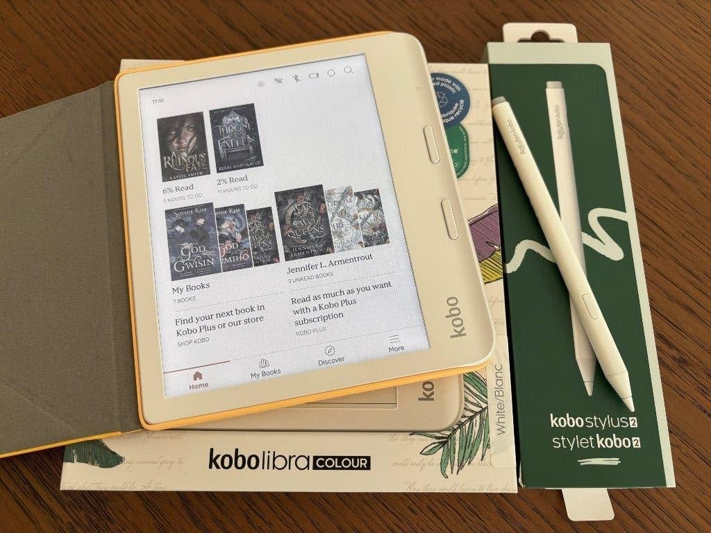 Kobo Libra Colour (wit) + Kobo Stylus 2 + Kobo Sleep Cover, Computers en Software, E-readers, Ophalen, Kobo, Zo goed als nieuw