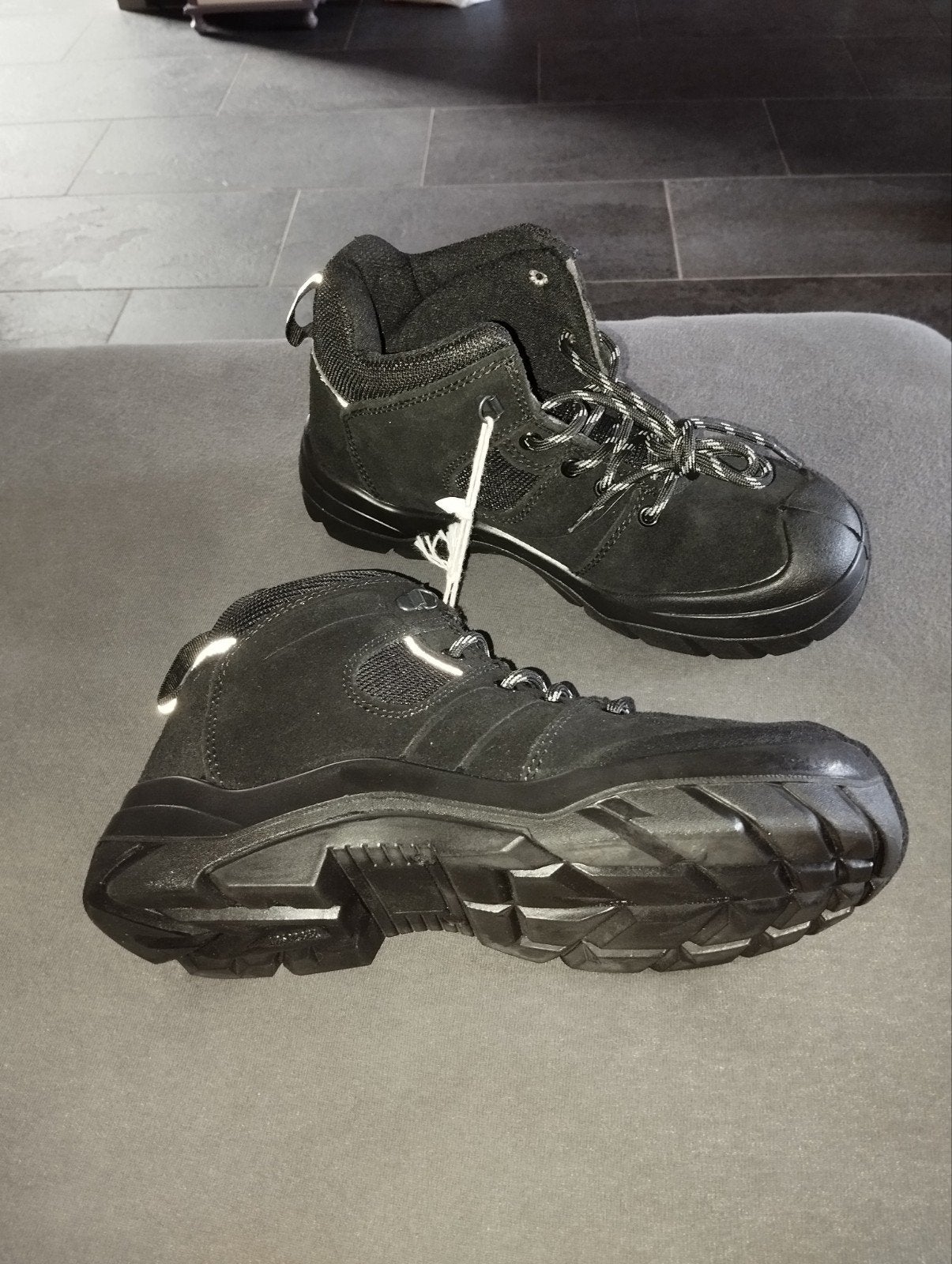 Nouvelles bottes de travail avec dessus de sécurité, Vêtements | Hommes, Chaussures, Enlèvement ou Envoi, Chaussures de travail