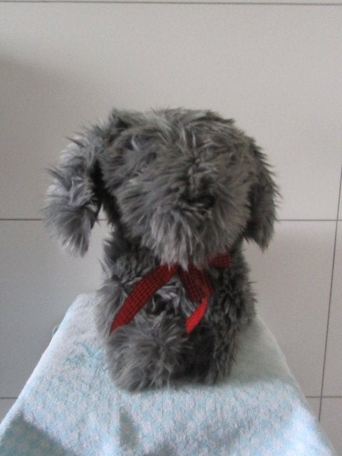 Knuffel: Grijze hond - pluche - knuffeldier - Nicotoy, Gebruikt, Overige karakters, Grijs, Middelgroot (20 tot 80 cm)