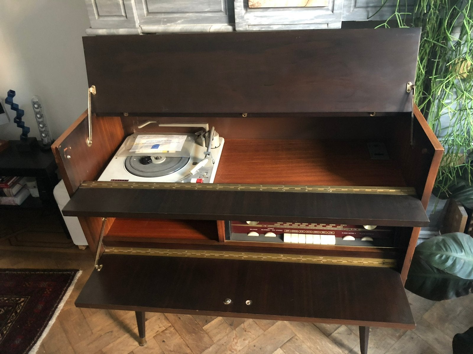 Meuble radio vintage Philips avec tourne-disque, Enlèvement, Comme neuf