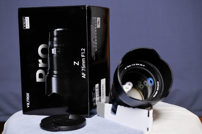 VILTROX 75mm 1.2 BUITENKANS Nikon Z DX lens, Nikon Z-mount, Ophalen of Verzenden, Zo goed als nieuw, Standaardlens