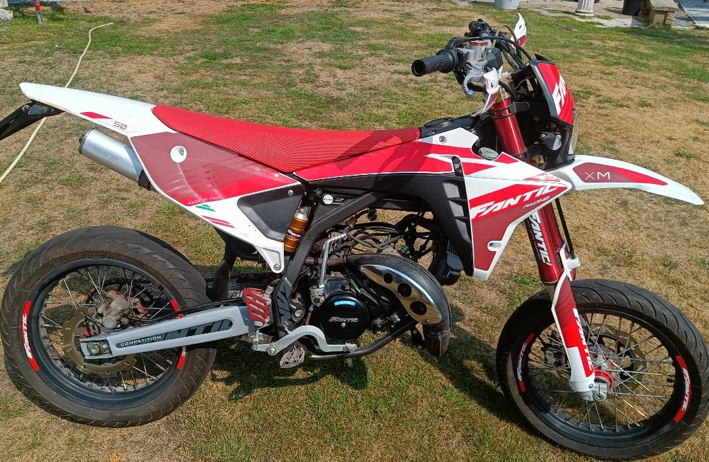 Fantic XM 50 Competition Mod 2024, Fietsen en Brommers, Brommers | Crossbrommers, Zo goed als nieuw, Overige merken, Ophalen