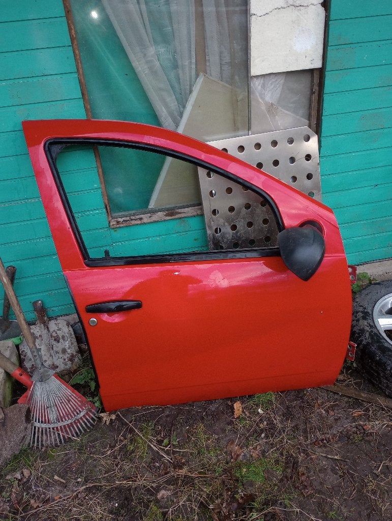 porte avant passager dacia sandero rouge 2009, Dacia, Enlèvement, Utilisé, Porte