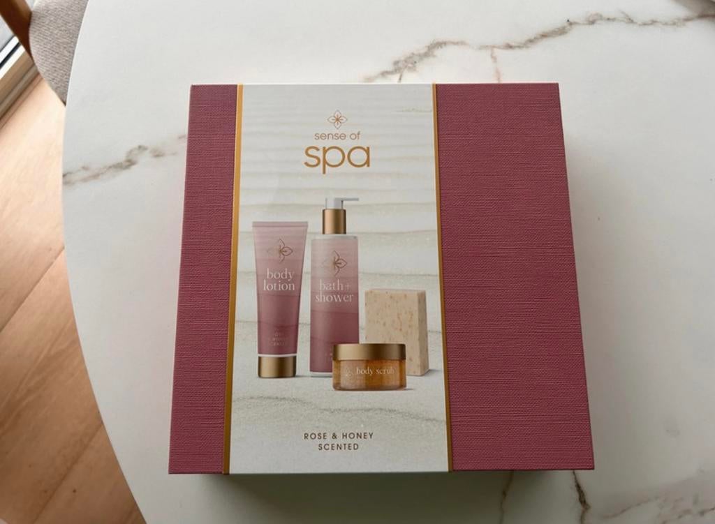 Nieuw - Sense of Spa Rose & Honey geschenkset, Enlèvement ou Envoi, Neuf, Baignoire & Douche