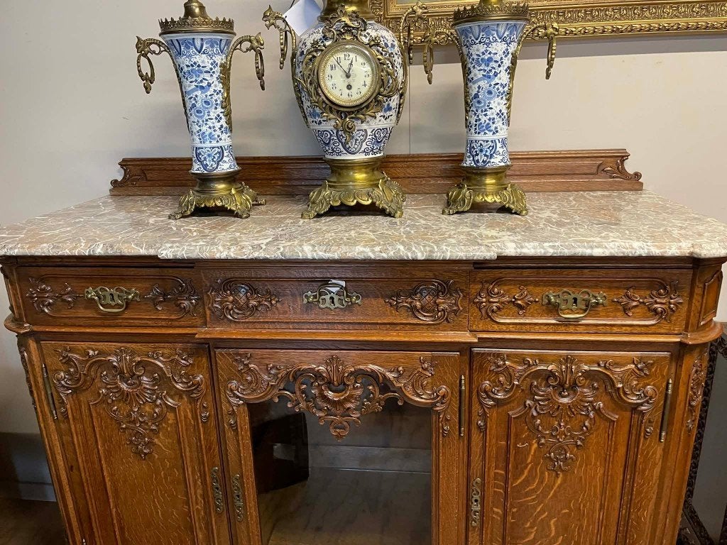 Luikse dressoir zilverkast, met Belgisch marmer blad., Ophalen