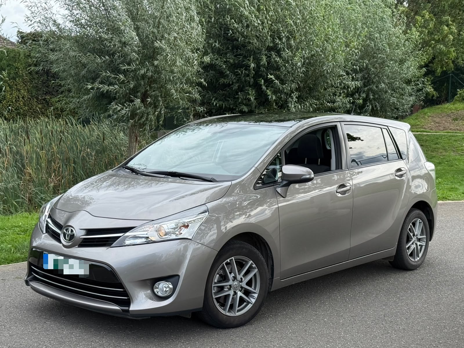 Toyota Verso 1.8i 2015* automatique 65 000 km, Autos, Achat, Entreprise, Automatique, Essence