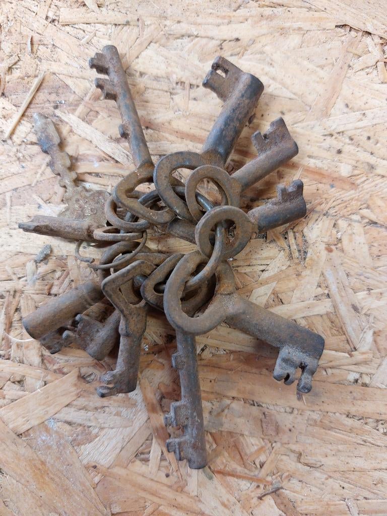 Collectie oude sleutels – decoratie / verzameling, Ophalen