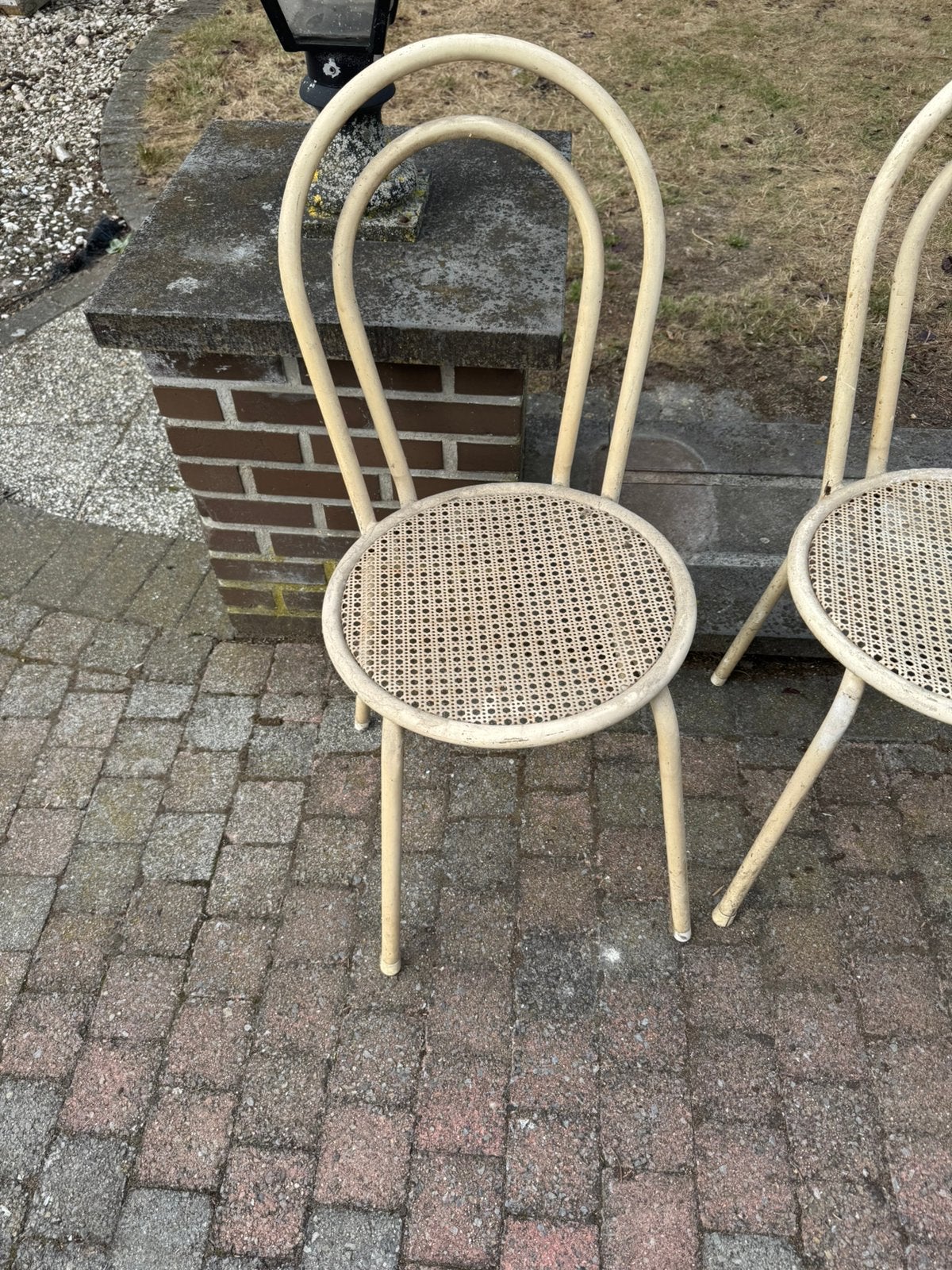 IJzeren tuinstoelen, Ophalen, Zo goed als nieuw