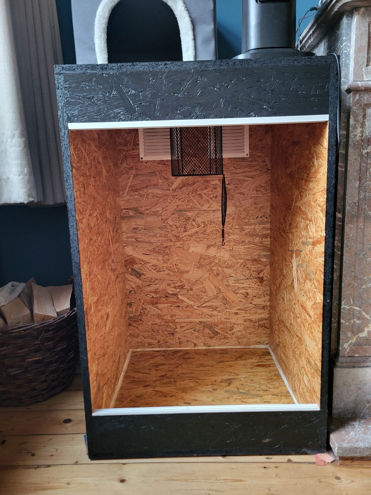 Zelfgebouwd OSB terrarium 60x60x90, Enlèvement, Éclairage