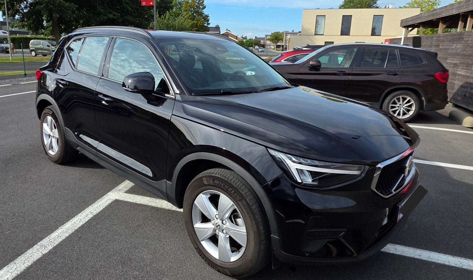Volvo Xc40 B3 mild hybride
06/2025 met inklapbare trekhaak
P, Autos, Achat, Euro 6, Ordinateur de bord, Noir