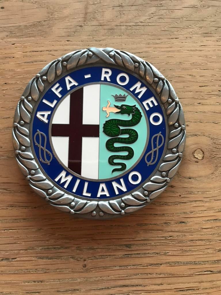 Alfa Romeo emaille badge bordje, Verzamelen, Merken en Reclamevoorwerpen, Ophalen of Verzenden, Zo goed als nieuw, Reclamebord