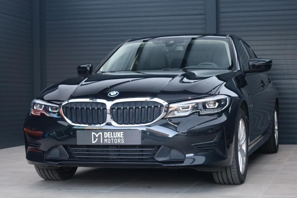 BMW 320 eA Berline Navi Éclairage d'ambiance Caméra Seat TV, Cuir, Achat, Euro 6, Entreprise