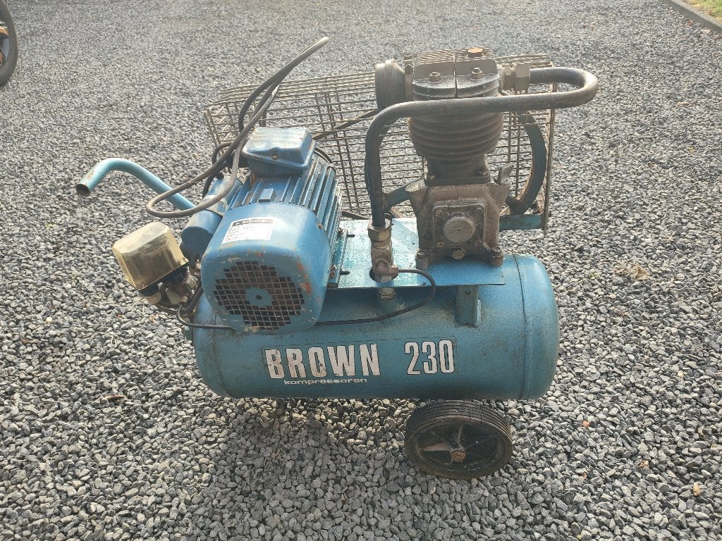 Compresseur Brown 230, Enlèvement, Utilisé