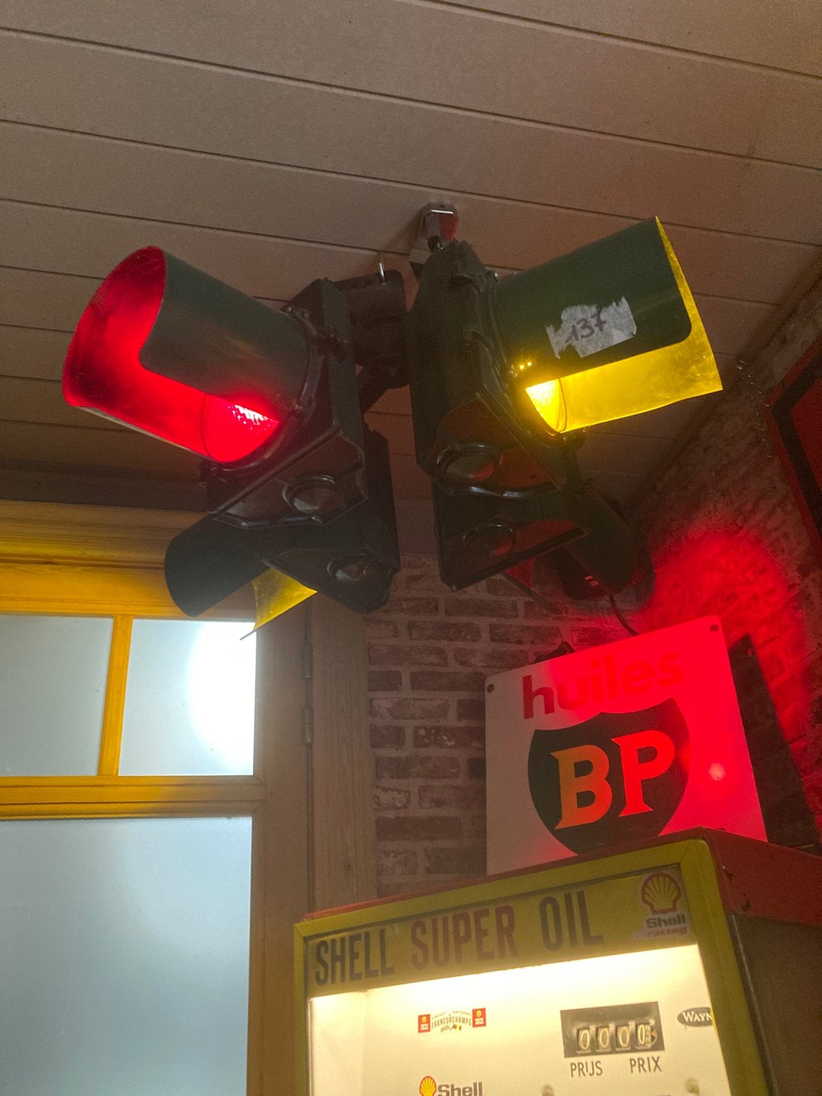 Amerikaans verkeerslicht 4-way, Ophalen