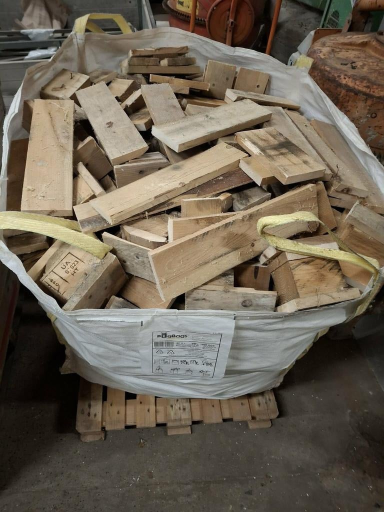 Brandhout te koop gezaagt, Ophalen