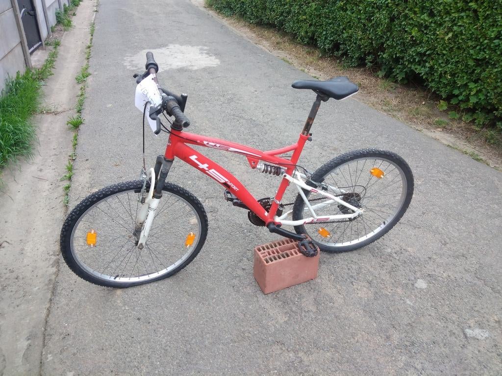 V T T   A   VENDRE, Vélos & Vélomoteurs, Enlèvement