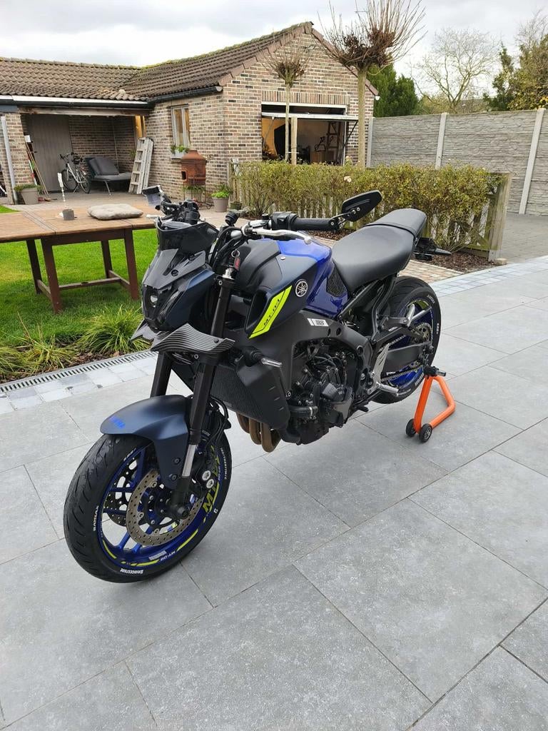 Yamaha mt09, Motos, Particulier