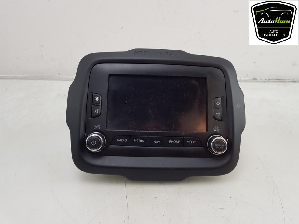 RADIO Jeep Renegade (BU) (|07356040500|735604050|), Jeep, Dhr. J. Ham, Gebruikt, Administratie@autoham.nl