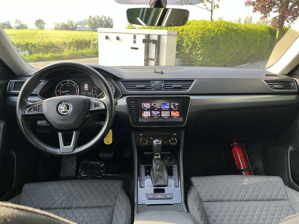 Skoda Superb SW 1.6 CR TDi  DSG/91700km/Led/Carplay/Pdc/Cru, Autos, Skoda, 0 kg, Achat, Entreprise, Noir