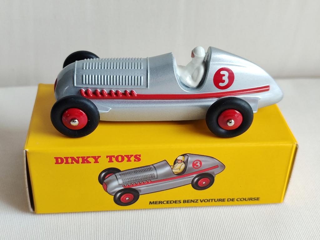 Dinky Atlas _ MERCEDES-BENZ raceauto _ ref. 23C, Hobby en Vrije tijd, Ophalen of Verzenden, Zo goed als nieuw, Auto, Dinky Toys