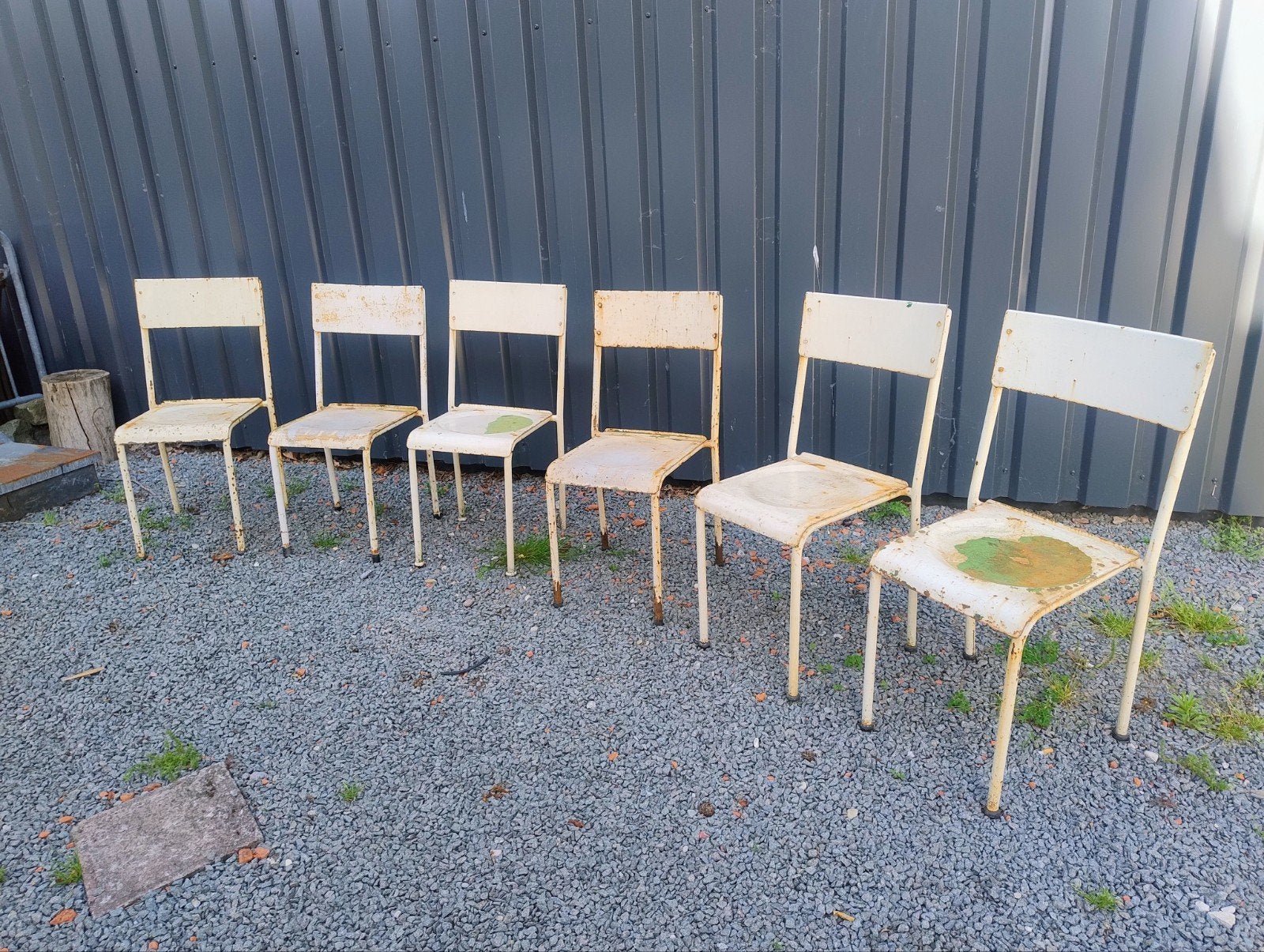 Industriële ijzeren stoelen.jaren 70.  30€ t stuk, Antiek en Kunst, Ophalen