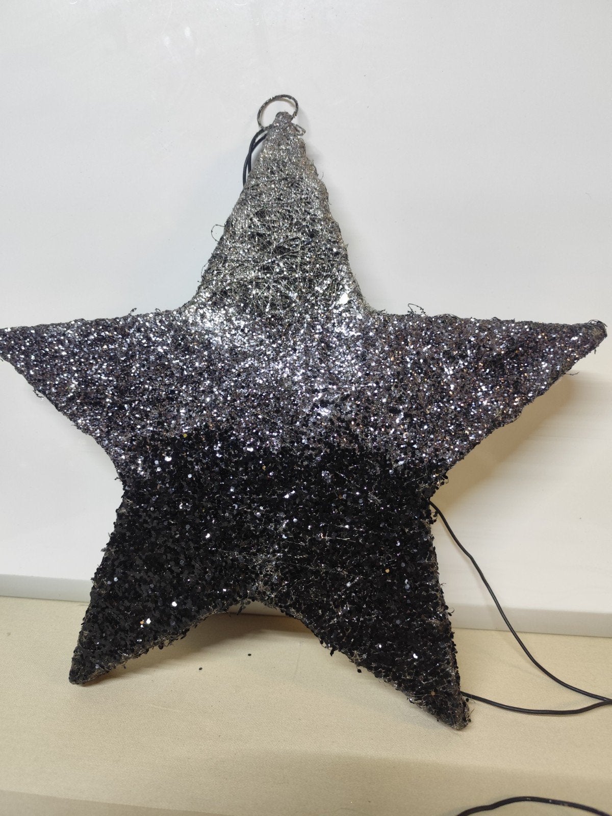 Zwarte kerstster met verlichting. 40 cm. Op netstroom., Diversen, Ophalen
