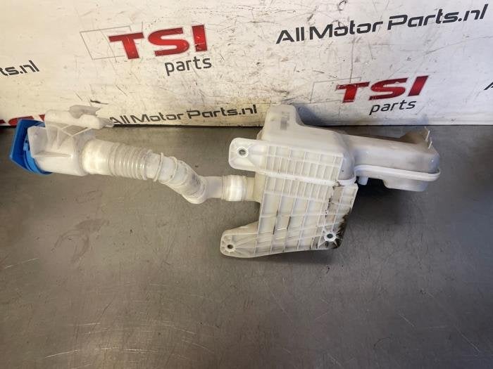 Réservoir lave-glace avant d'un Volkswagen Golf, Volkswagen, -, 3 mois de garantie, Utilisé