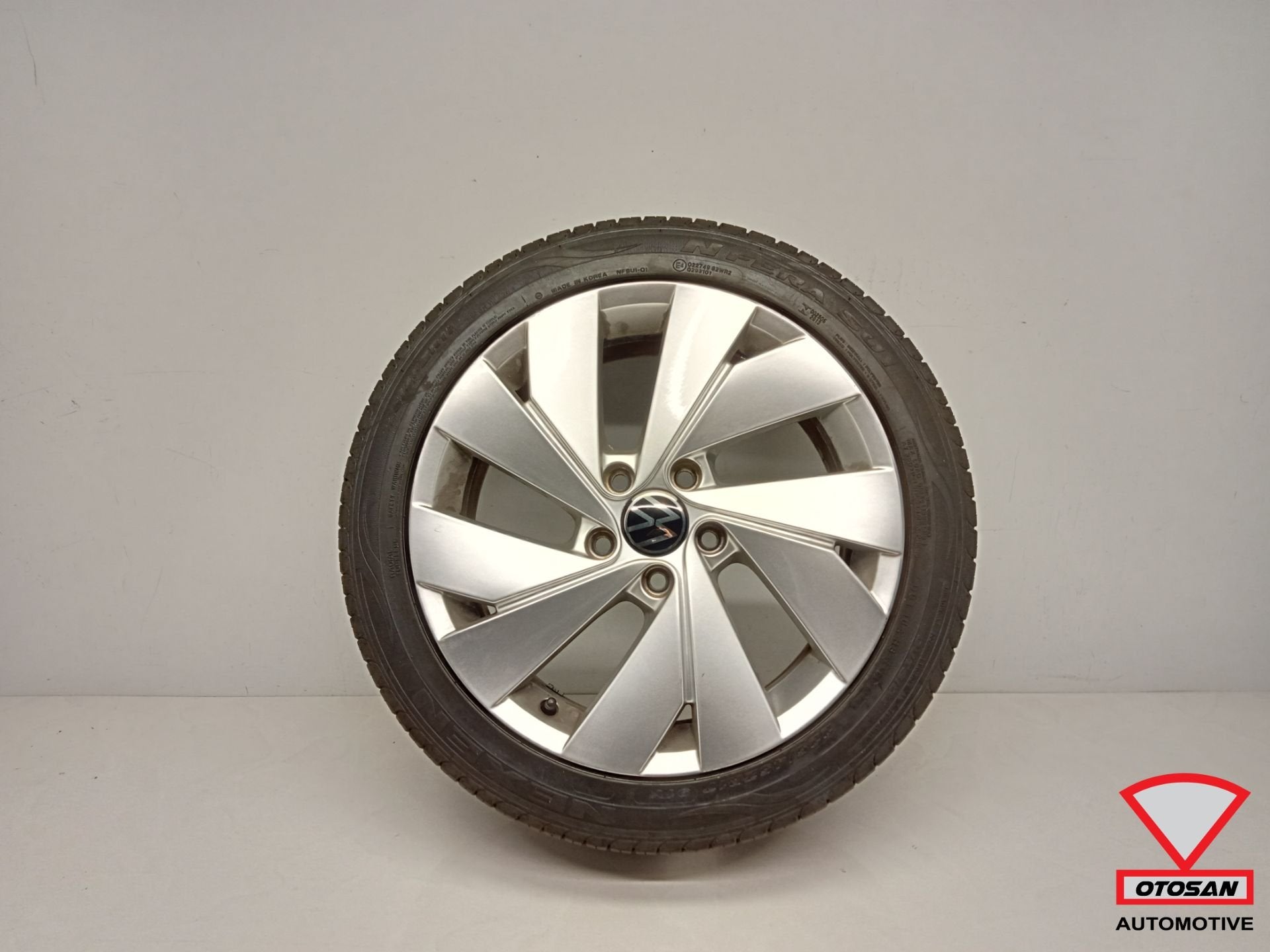 Jante 17 pouces + pneu t 6,5 mm pour VW Golf 8 Belmont (r f., Volkswagen, Volkswagen AG, Vw@volkswagen.de, Utilisé