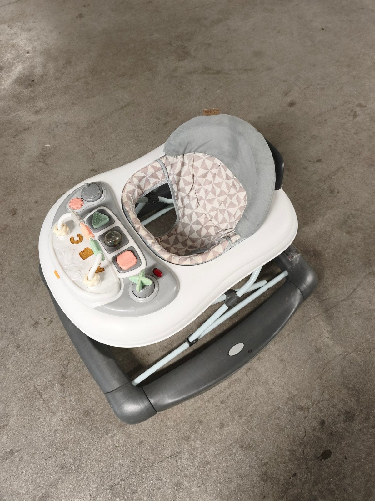 Trotteur bébé, Enlèvement