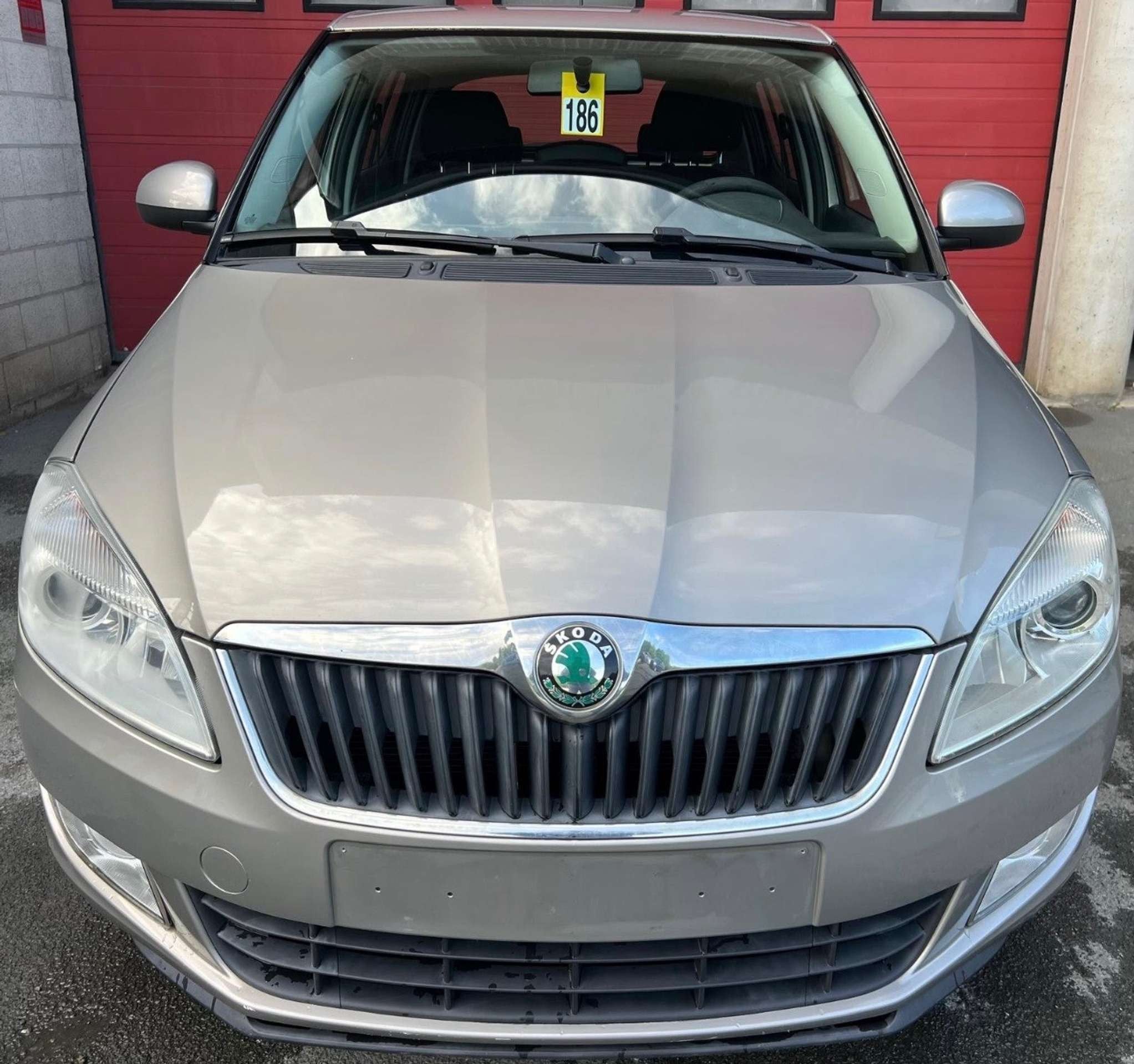 Skoda Fabia 1.2i Active + CLIM + CAR-PASS, Autos, Skoda, Euro 5, Achat, Entreprise, 69 ch