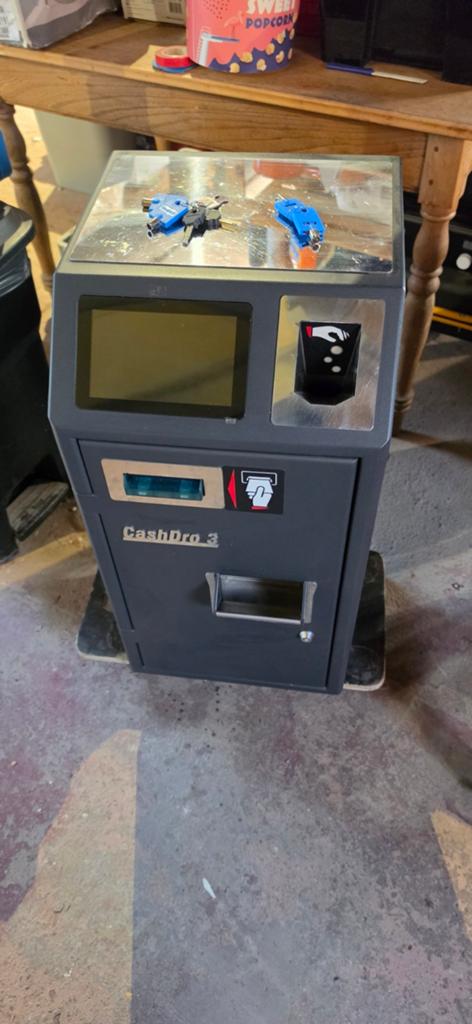Monnayeur automatique CashDro 3, Collections, Machines | Machines à sous, Enlèvement