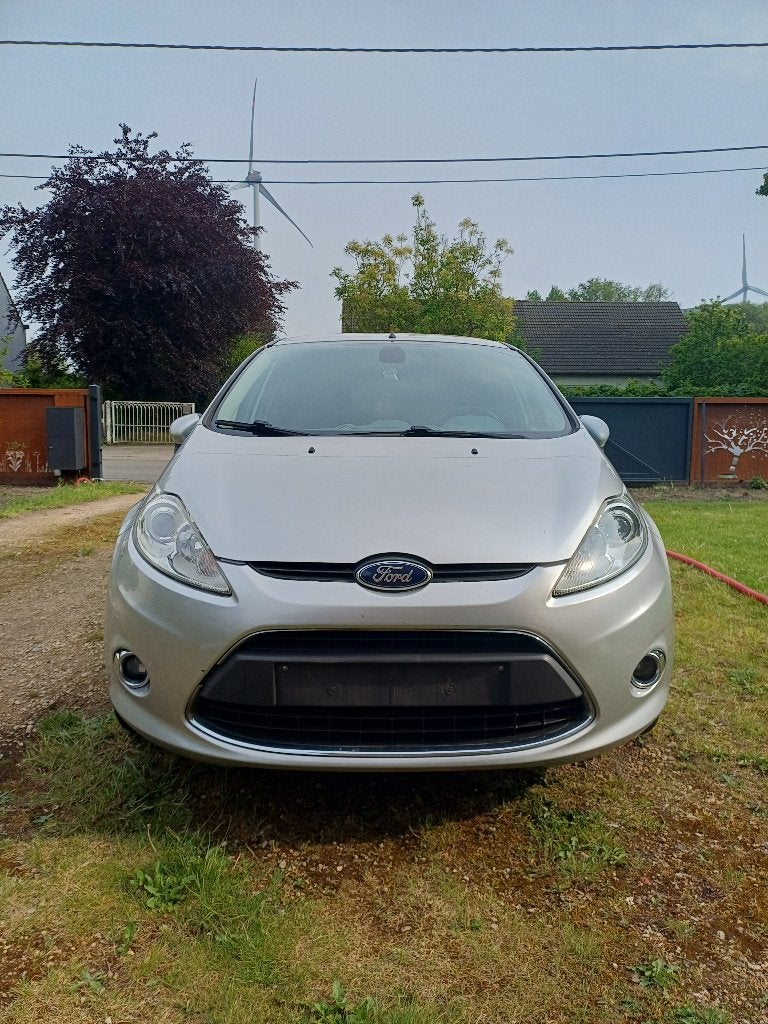 Ford fiesta 2010 diesel, Auto's, Voorwielaandrijving, Euro 5, Stof, Zwart