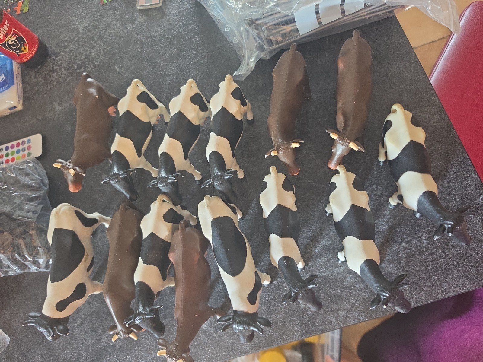 Lot de 13 vaches Bruder, Enlèvement