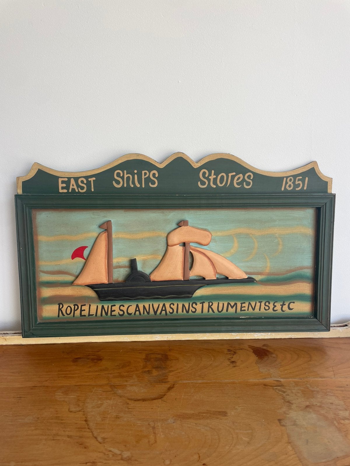 Tableau / panneau en bois bateau en relief, Ophalen