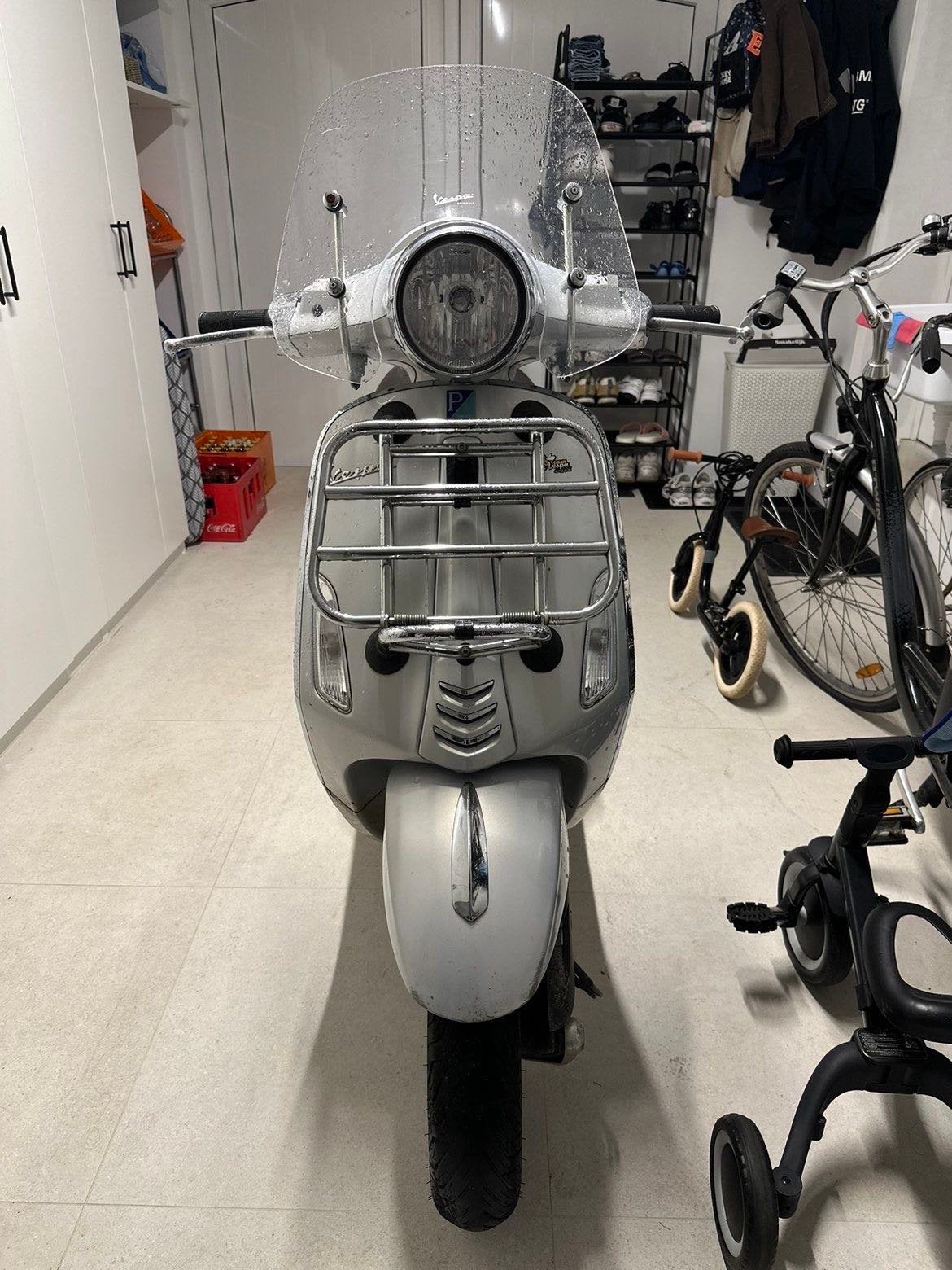Vespa Primavera Touring B-klasse 2015– 37.XXX km–nieuw accu, Fietsen en Brommers, Ophalen, Gebruikt, Klasse B (45 km/u), Benzine